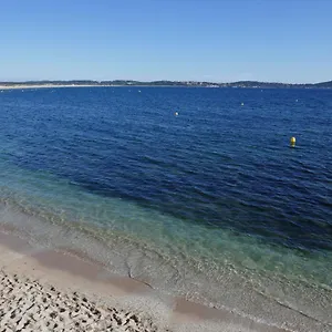 bel-appartement-accs-direct-mer-lalmanarre-hyeres.aixenprovencehotels.org/